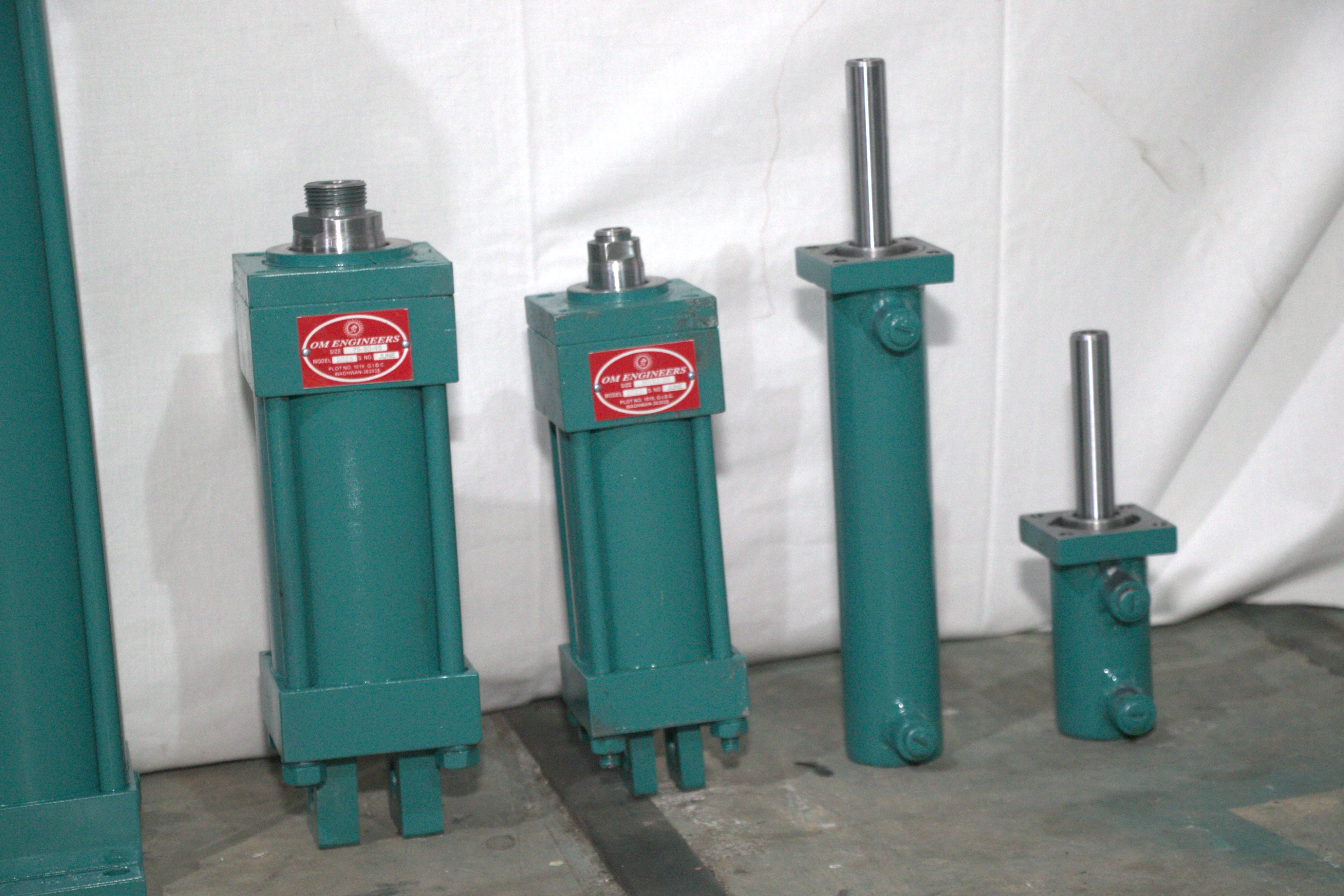 Hydraulic cylinder — OM Engineers